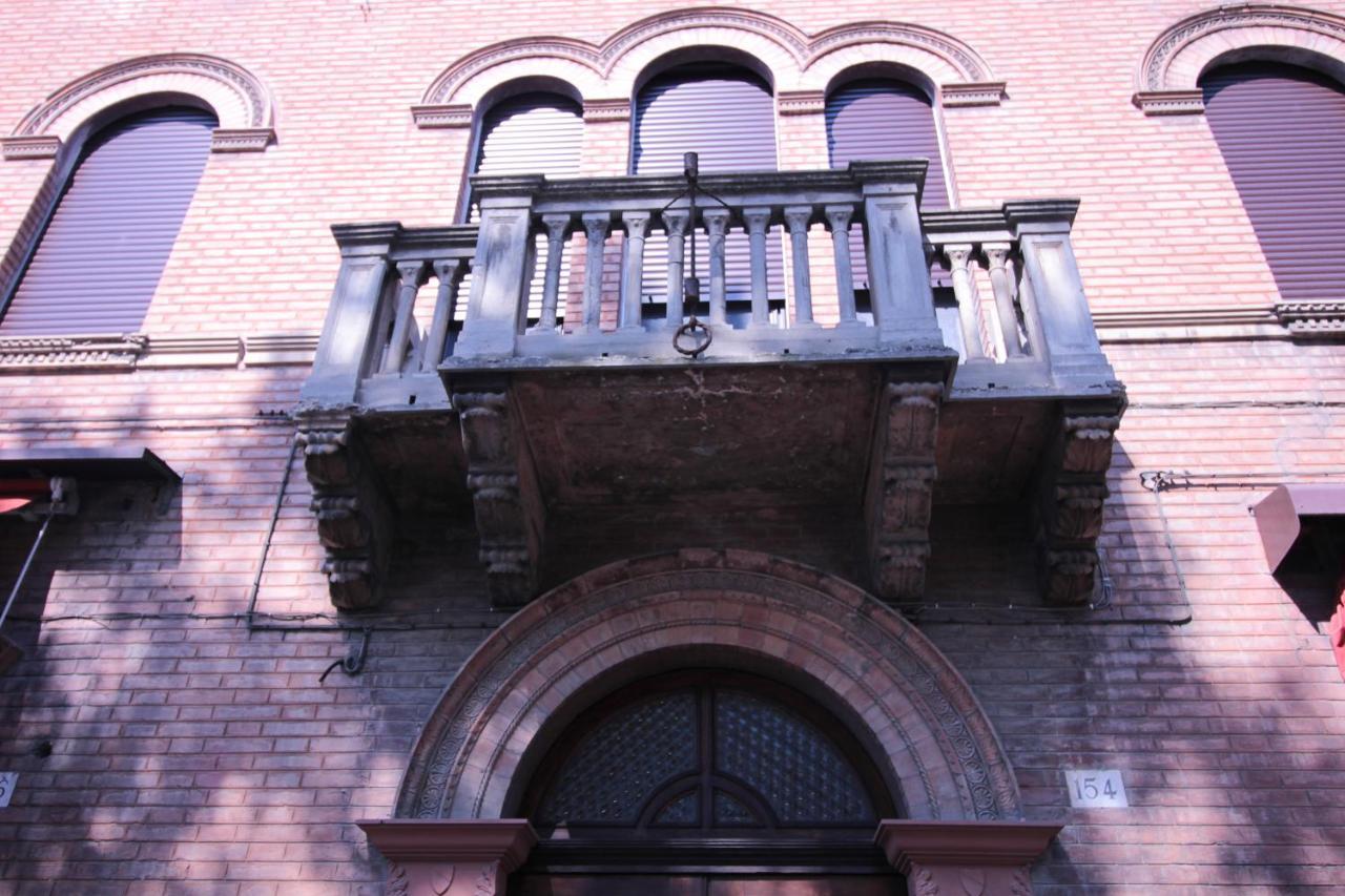 Alloggio I Grifoni Ферара Екстериор снимка